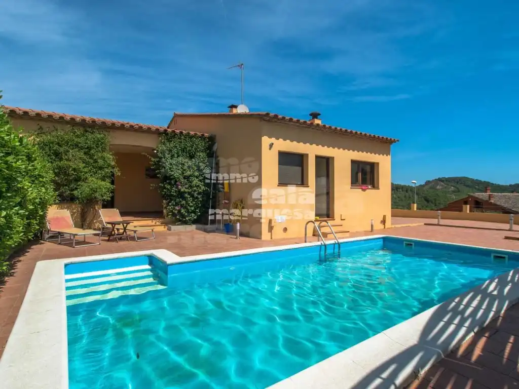 Detached house with pool for sale in Residencial Begur - Esclanyà, imagen 2