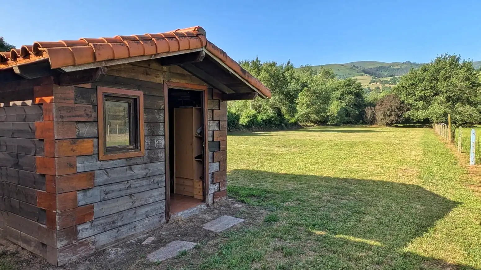Vista exterior de Casa o chalet en venta en Santiurde de Toranzo con Calefacción, Jardín privado y Amueblado