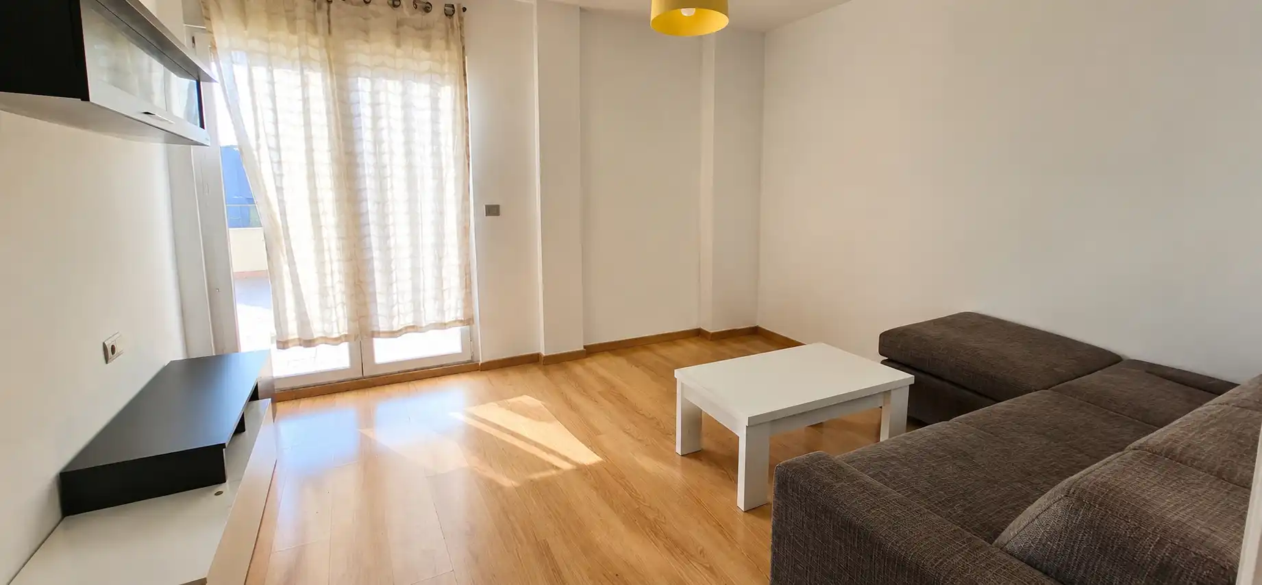 Sala d'estar de Àtic en venda en Totana amb Terrassa, Moblat i Internet