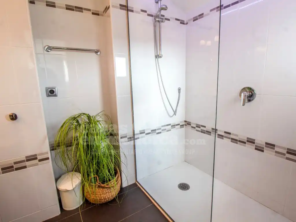 Bathroom of Apartments for sale in Sant Lluís  with Air Conditioner, Private garden and Terrace