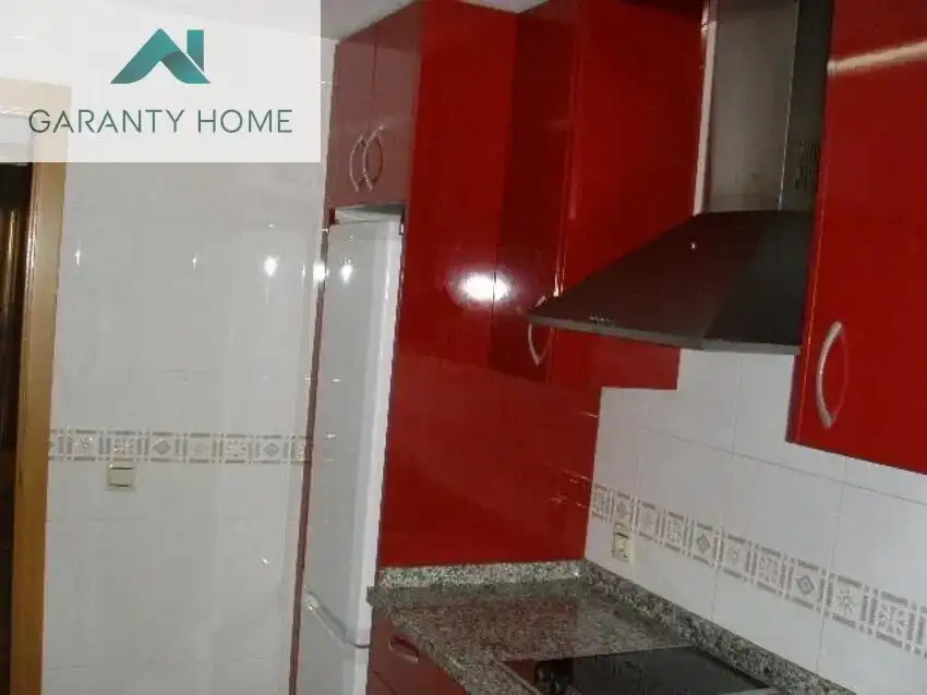 Cocina de Piso de alquiler en Málaga con Aire acondicionado, Calefacción y Jardín privado
