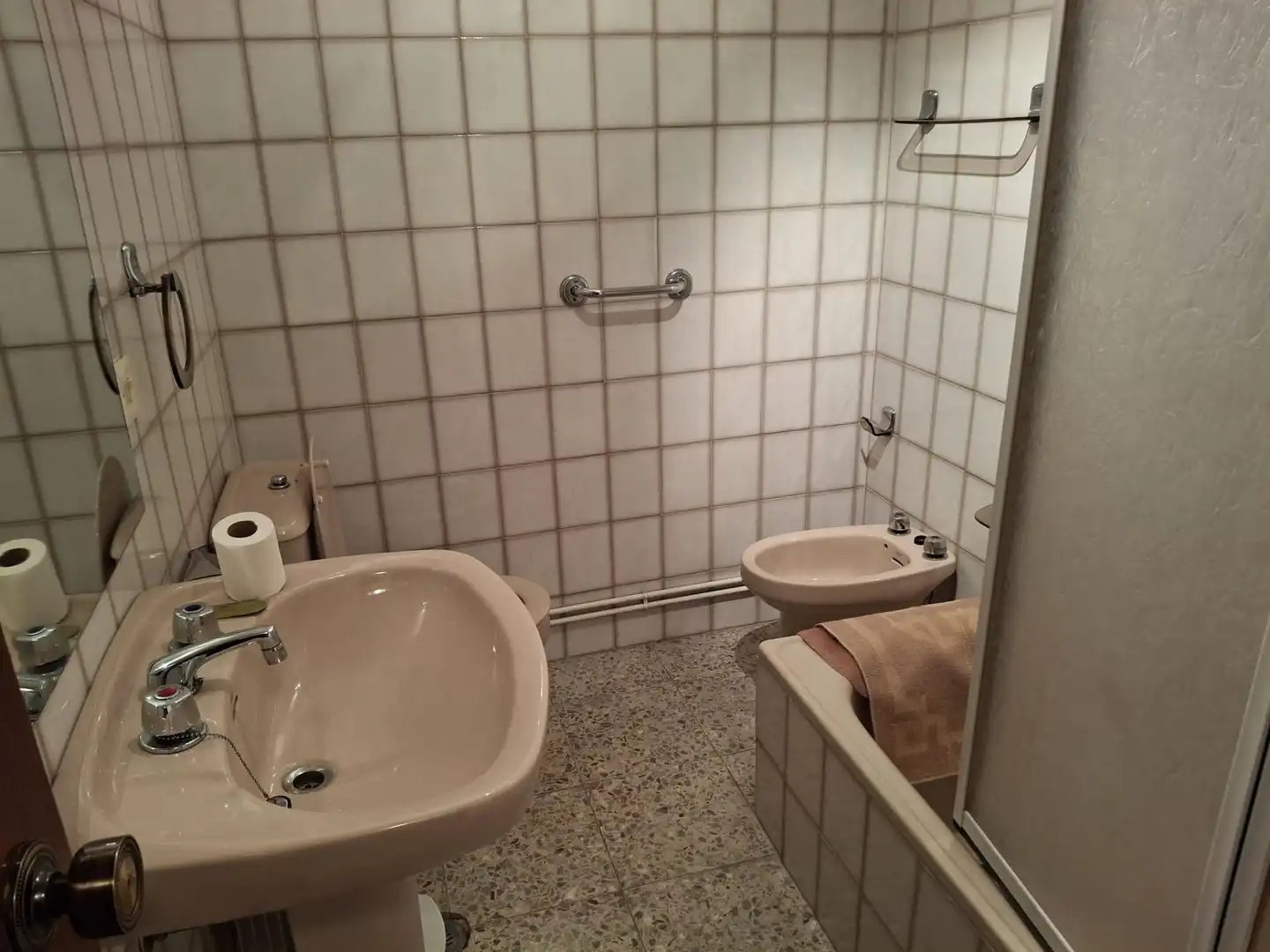 Bathroom of Houses for sale in Ourense Capital   with Air Conditioner, Heating and Private garden