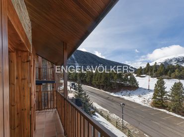 Maisonette mit Balkon zum Verkauf in La Molina