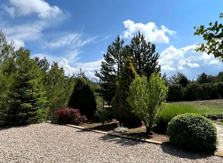 Jardí de Casa o xalet en venda en Teruel amb Aire condicionat, Calefacció i Jardí privat