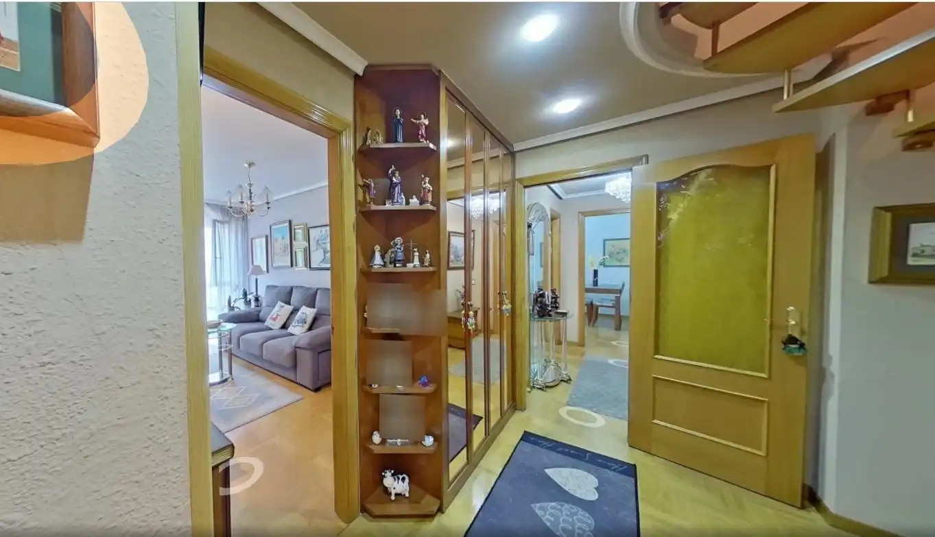 Dúplex en venta en Oviedo  con Calefacción, Parquet y Terraza