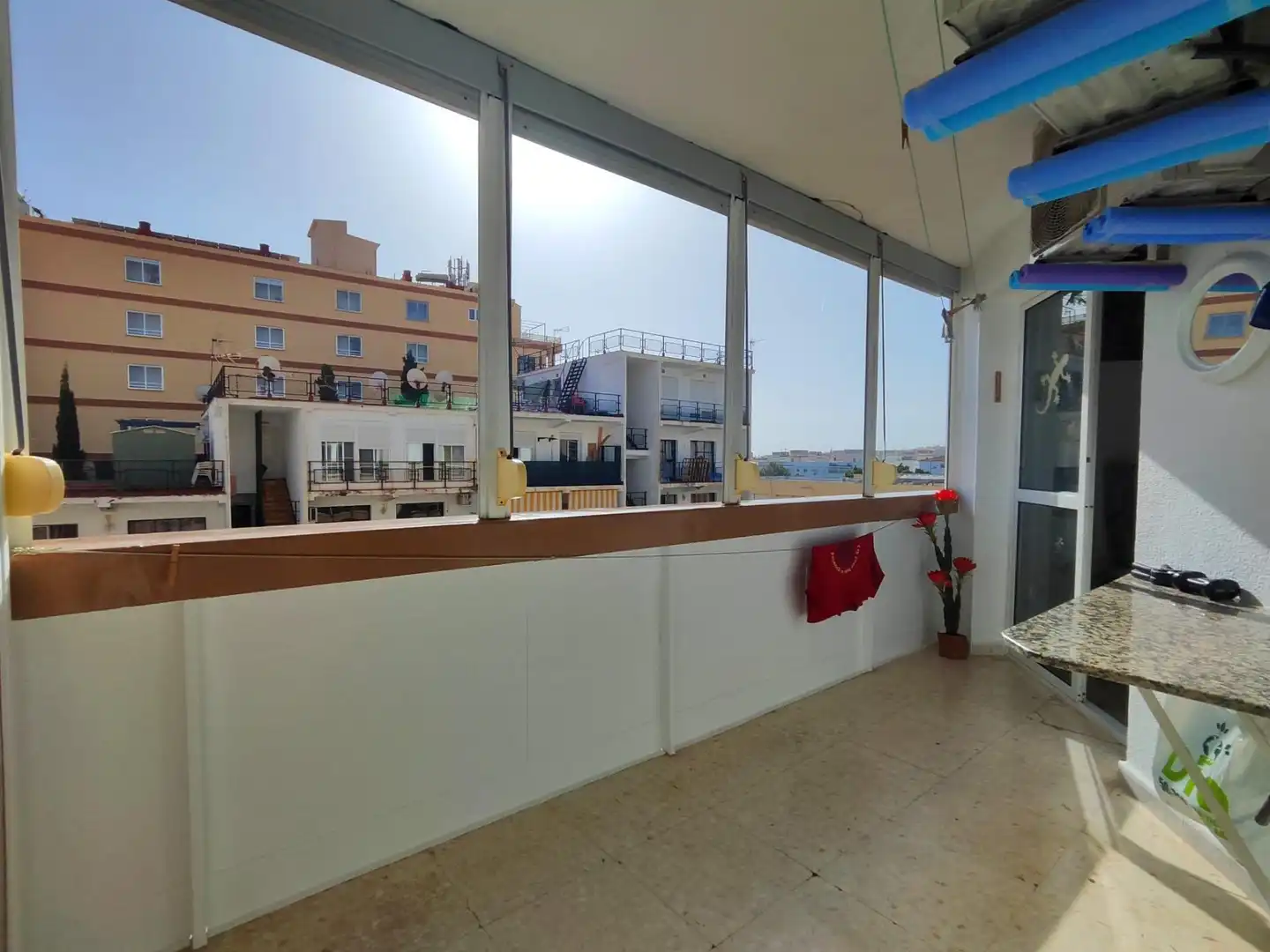 Terrasse von Wohnung zum Verkauf in Torremolinos mit Klimaanlage, Privatgarten und Terrasse