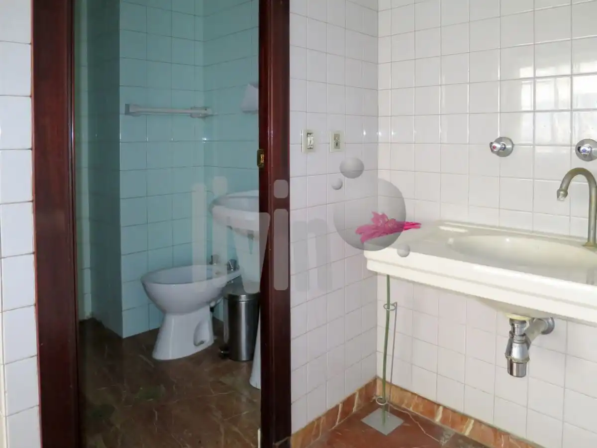 Baño de Oficina en venta en Jaén