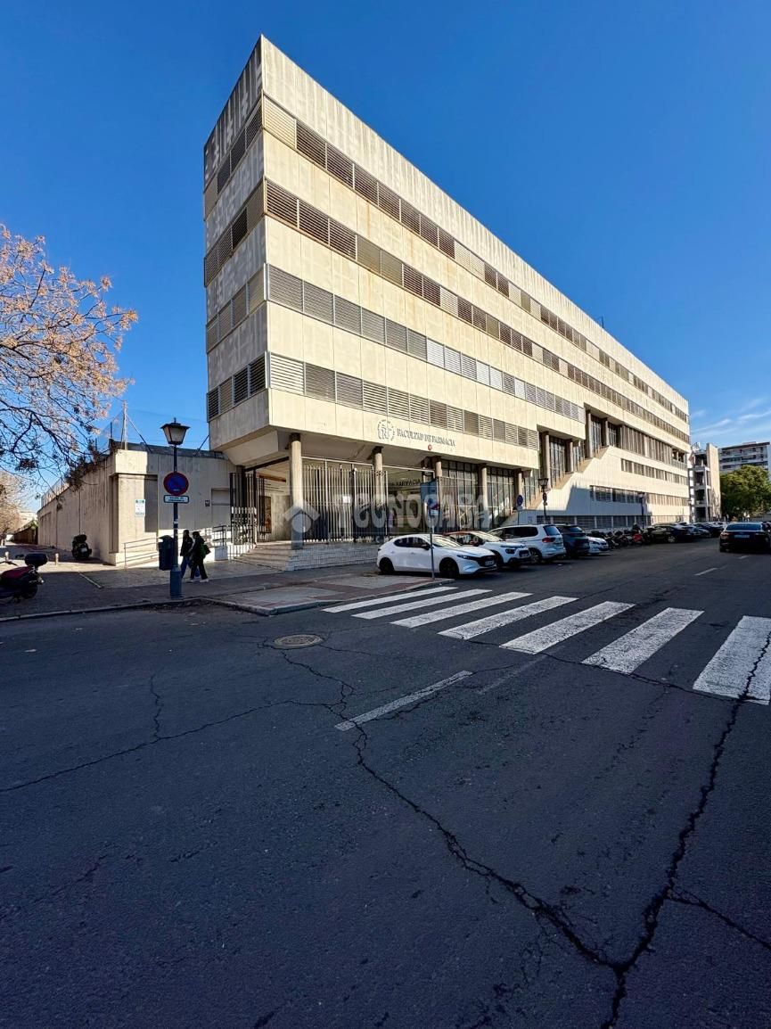 Exterior view of Flat for sale in  Sevilla Capital