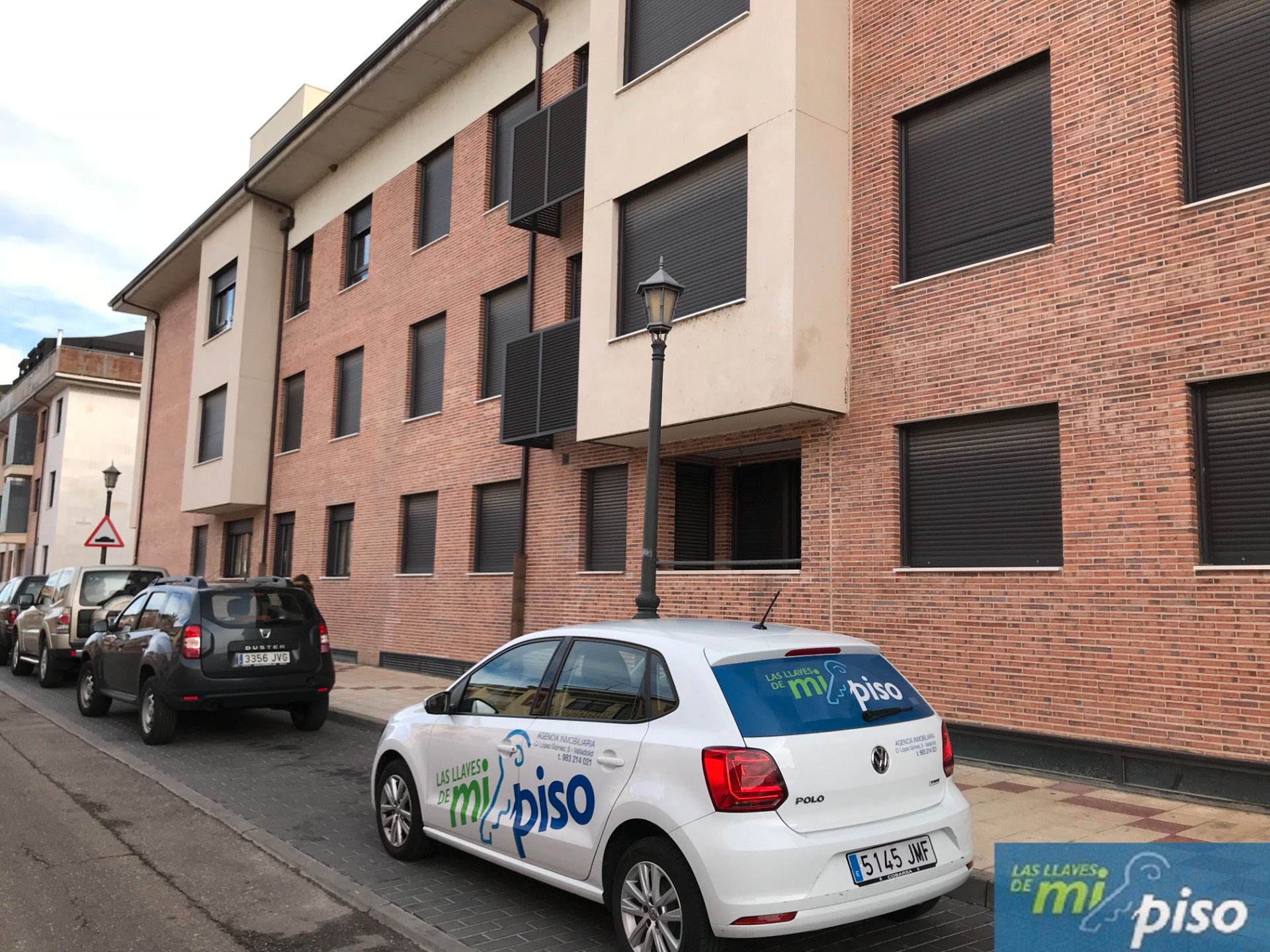 Vista exterior de Pis en venda en Santovenia de Pisuerga amb Calefacció, Parquet i Terrassa