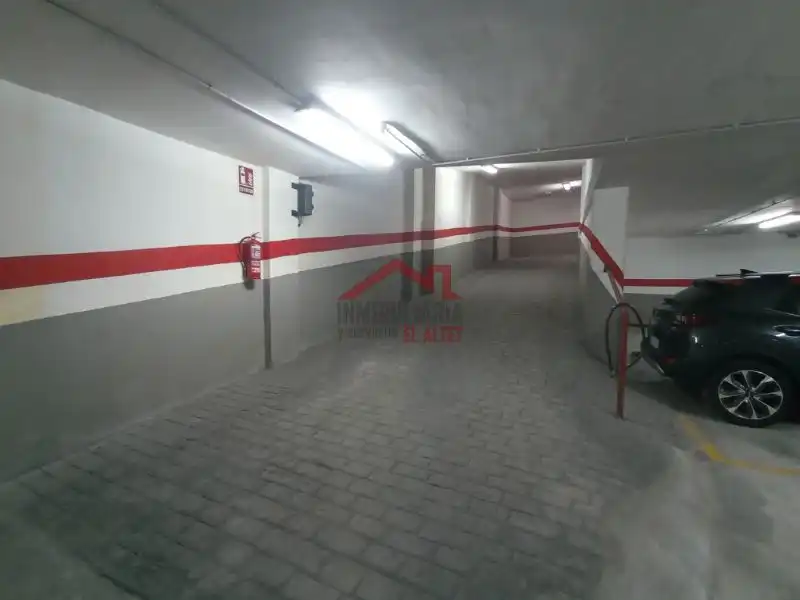 Garage zur Miete in Carrer Armada Espaṅola, 33, El Altet