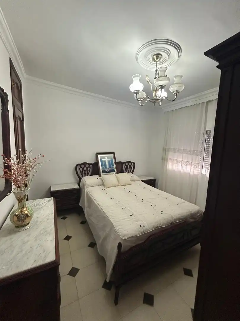 Dormitori de Casa o xalet en venda en Utrera Ciudad 