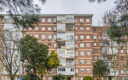 Exterior view of Flat for sale in  Madrid Capital  with Air Conditioner, Heating and Parquet flooring