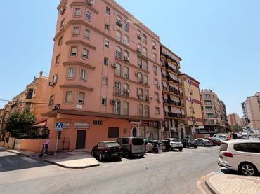 Local commercial à vendre à Calle Albacete 3