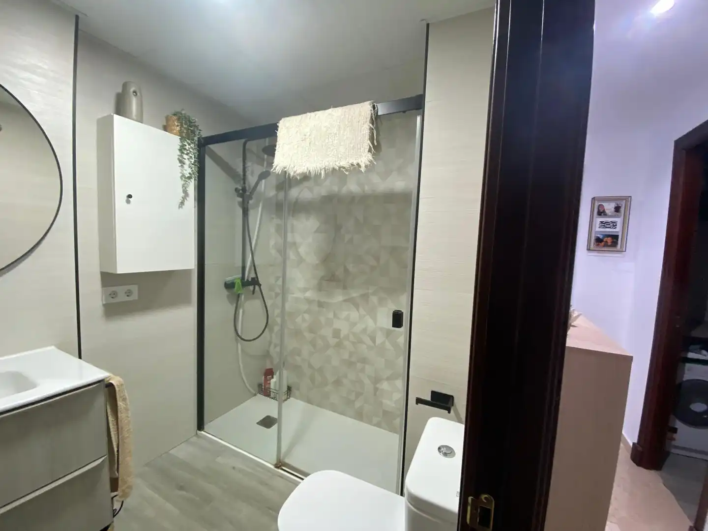 Badezimmer von Wohnung zum Verkauf in San Fernando mit Klimaanlage und Abstellraum