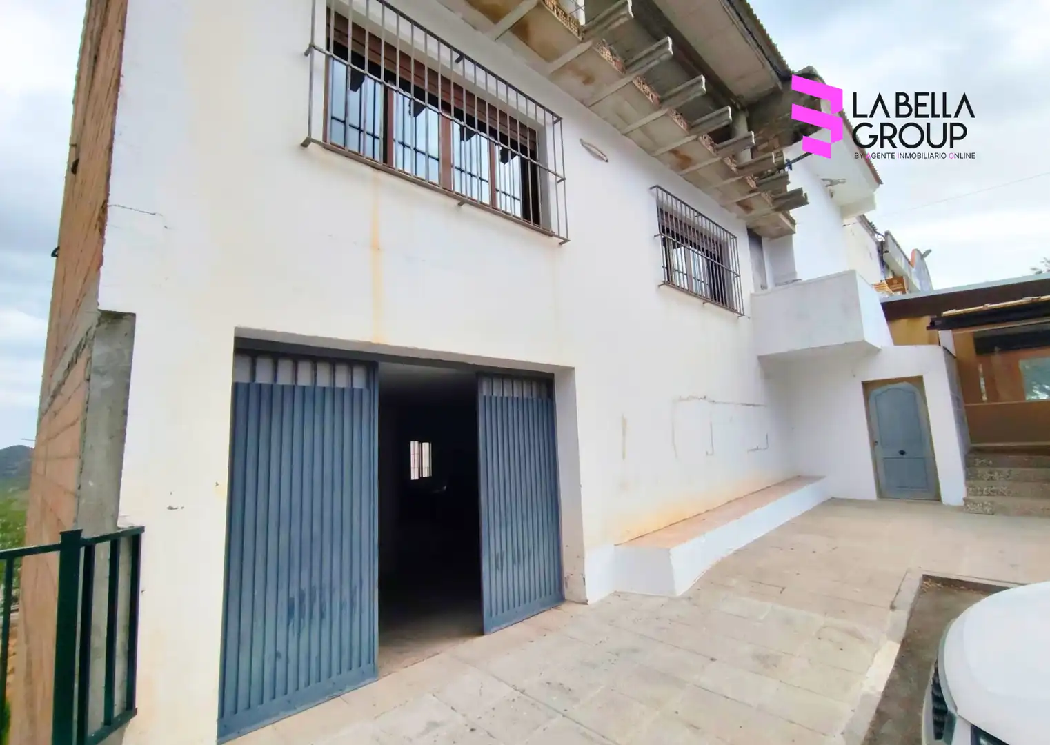 Exterior view of Building for sale in Villanueva de San Juan