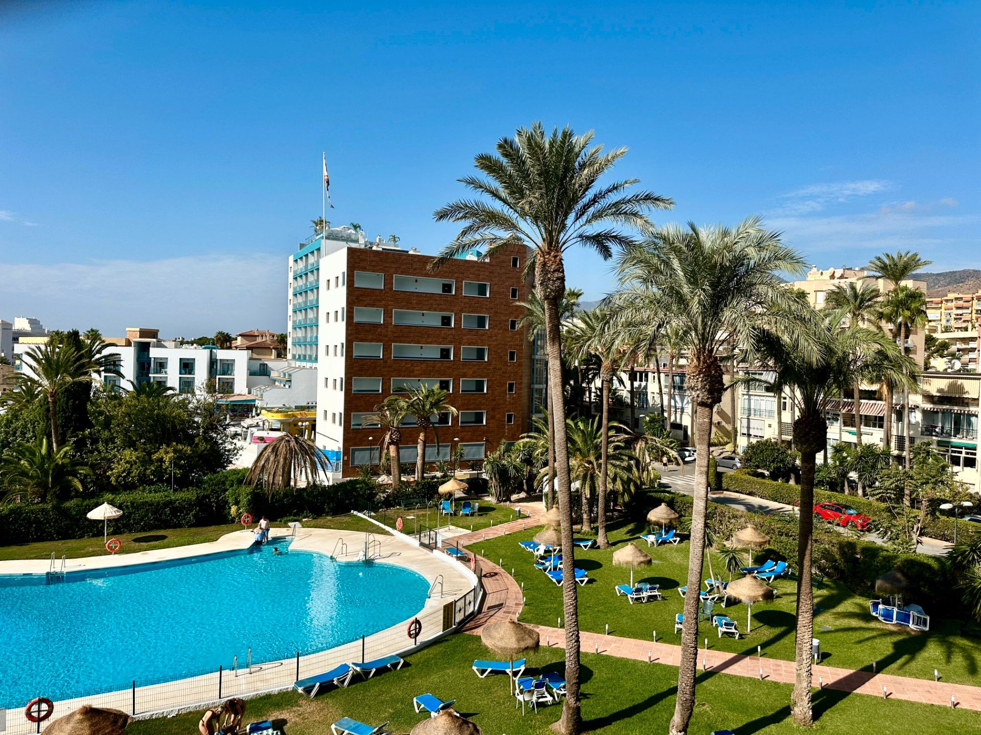 Swimming pool of Apartment for sale in Torremolinos  with Air Conditioner, Terrace and Furnished
