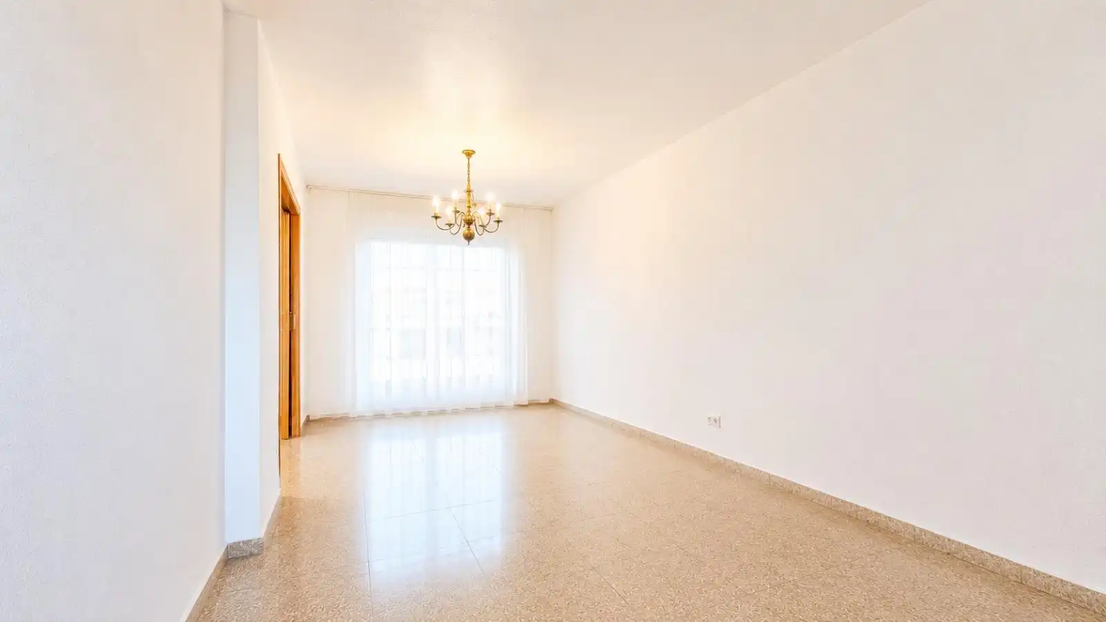 Sala d'estar de Pis en venda en Elche / Elx amb Calefacció