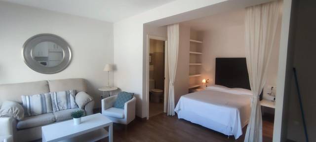 Piso en Alquiler en Calle DOÑA MARIA CORONEL en Encarnación - Regina