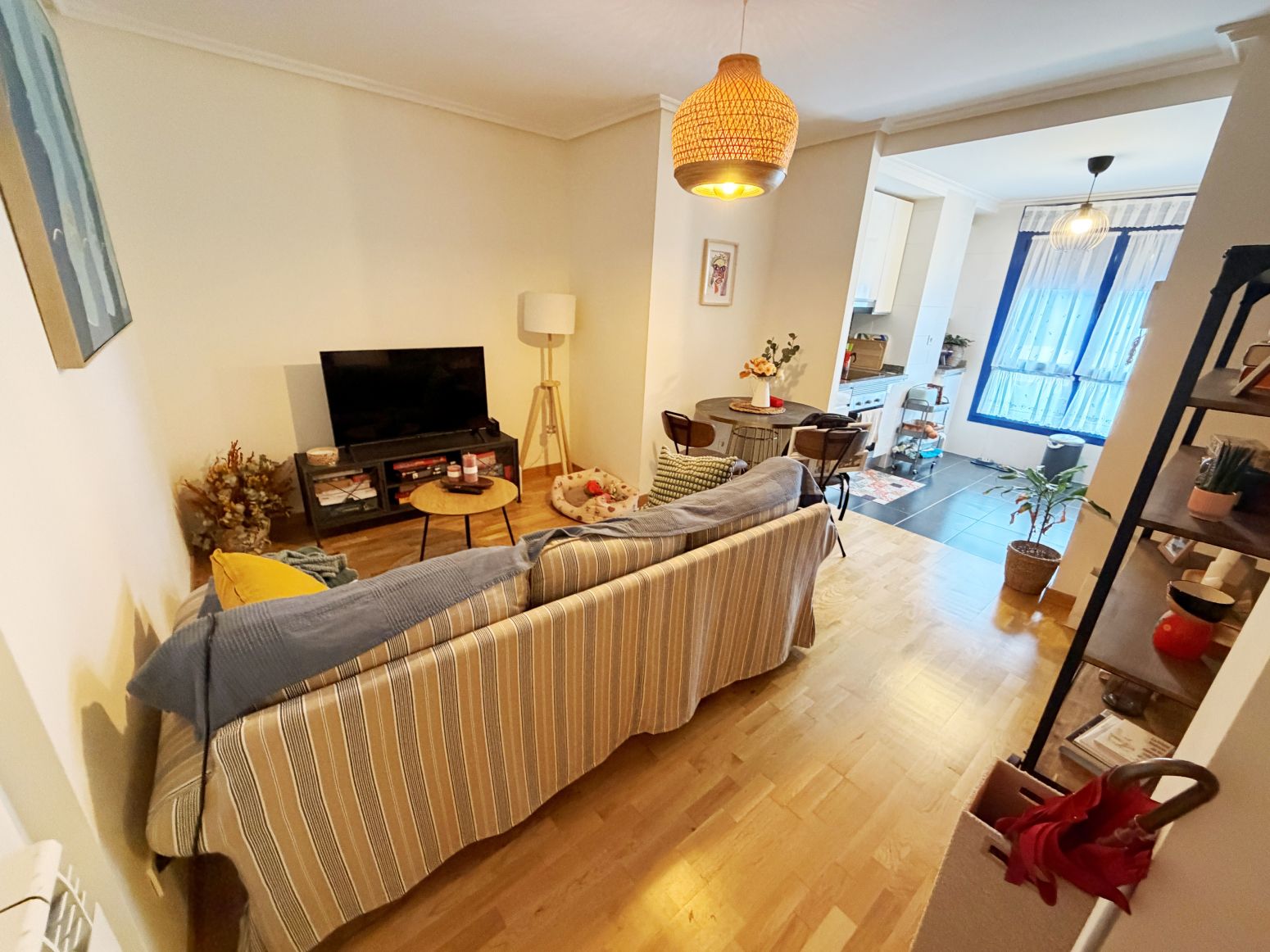 Sala d'estar de Pis en venda en Corvera de Asturias amb Calefacció