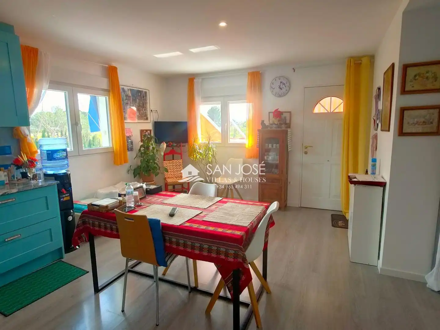 Sala de estar de Casa o chalet en venta en Aspe con Jardín privado, Trastero y Amueblado