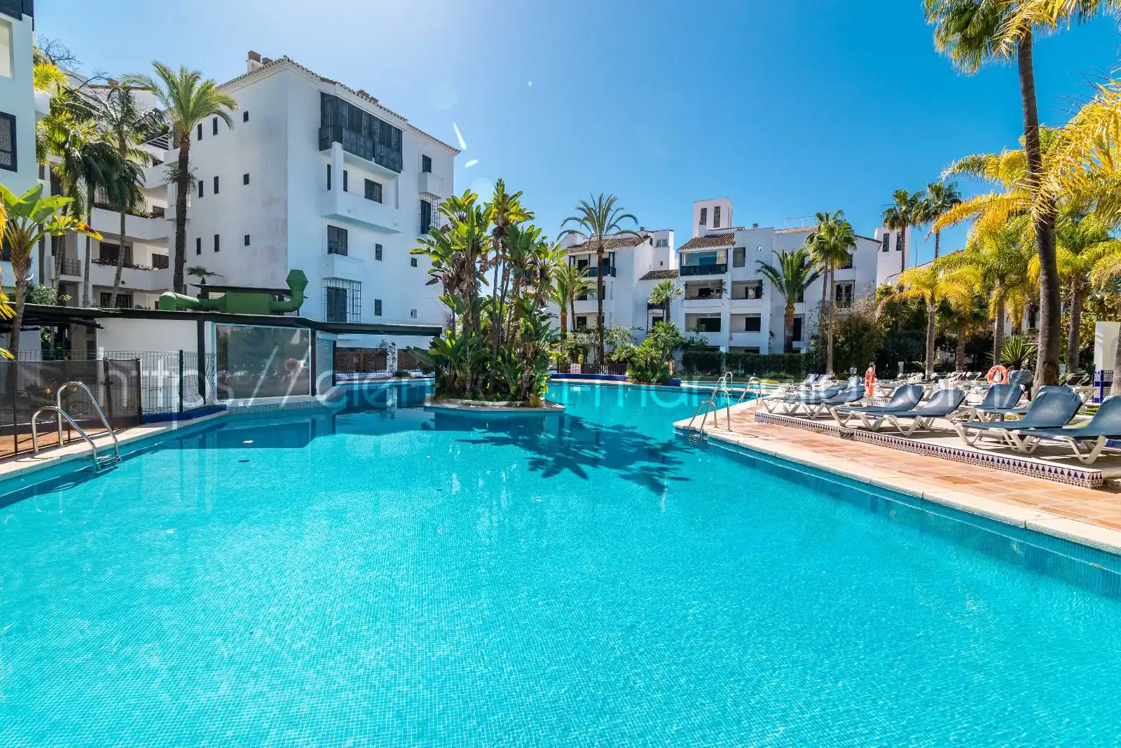 Exterior view of Attic for sale in Marbella  with Air Conditioner, Heating and Oven