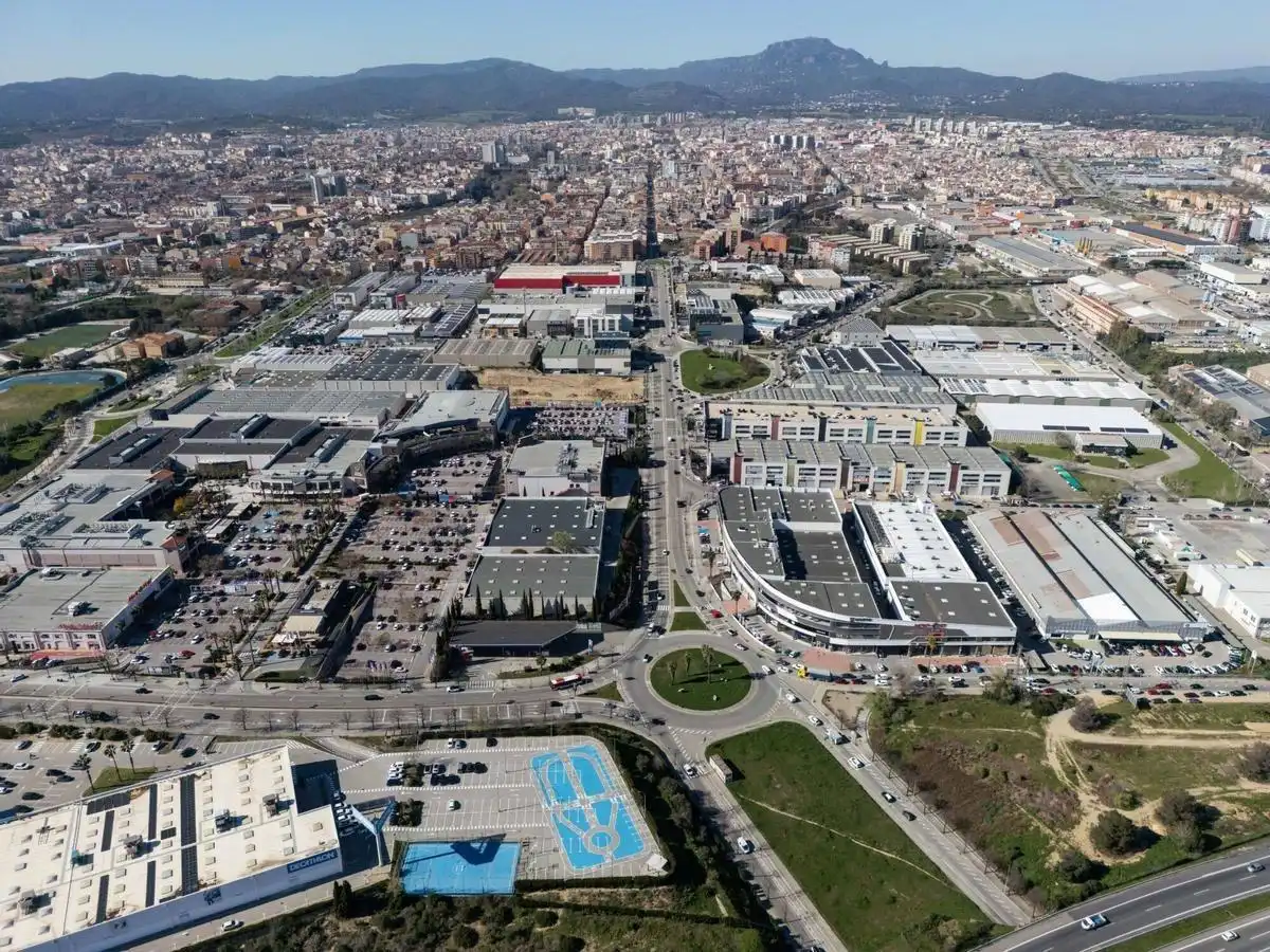 Nau industrial en venda a Sud