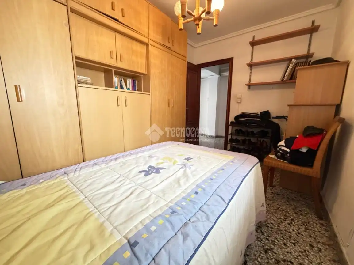 Habitación de Piso en venta en Xirivella con Terraza y Trastero