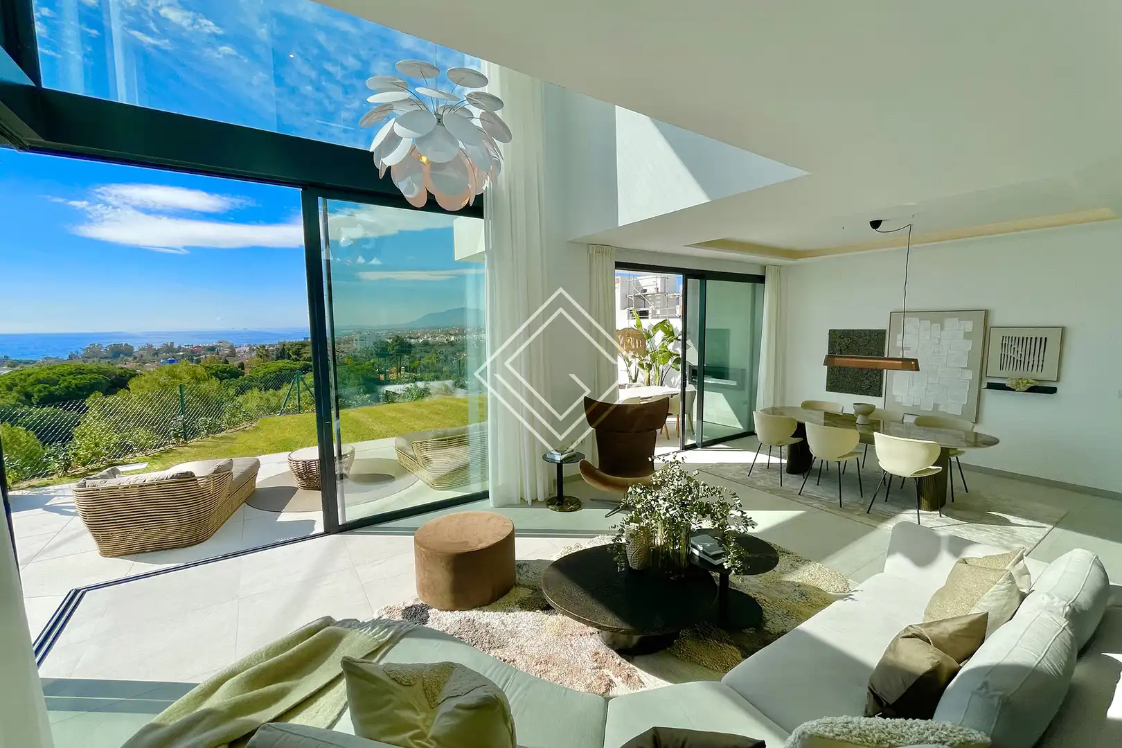 Chalet con piscina en venta en Río Real - Los Monteros, imagen 3