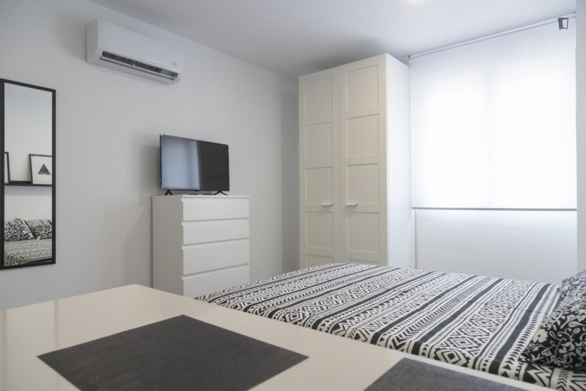 Study to rent in Opañel