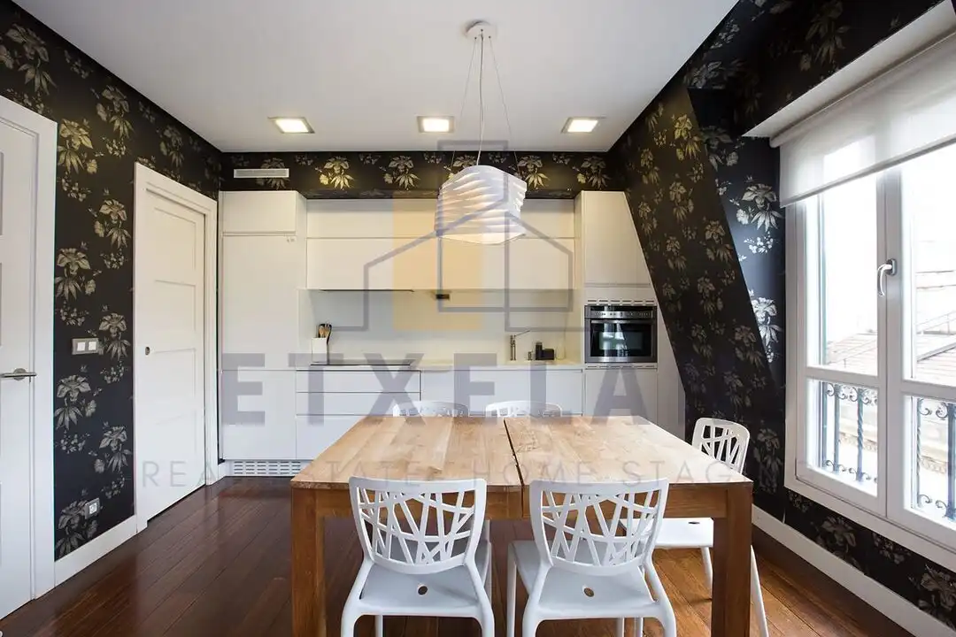 Dining room of Flat for sale in Bilbao   with Heating, Storage room and Balcony
