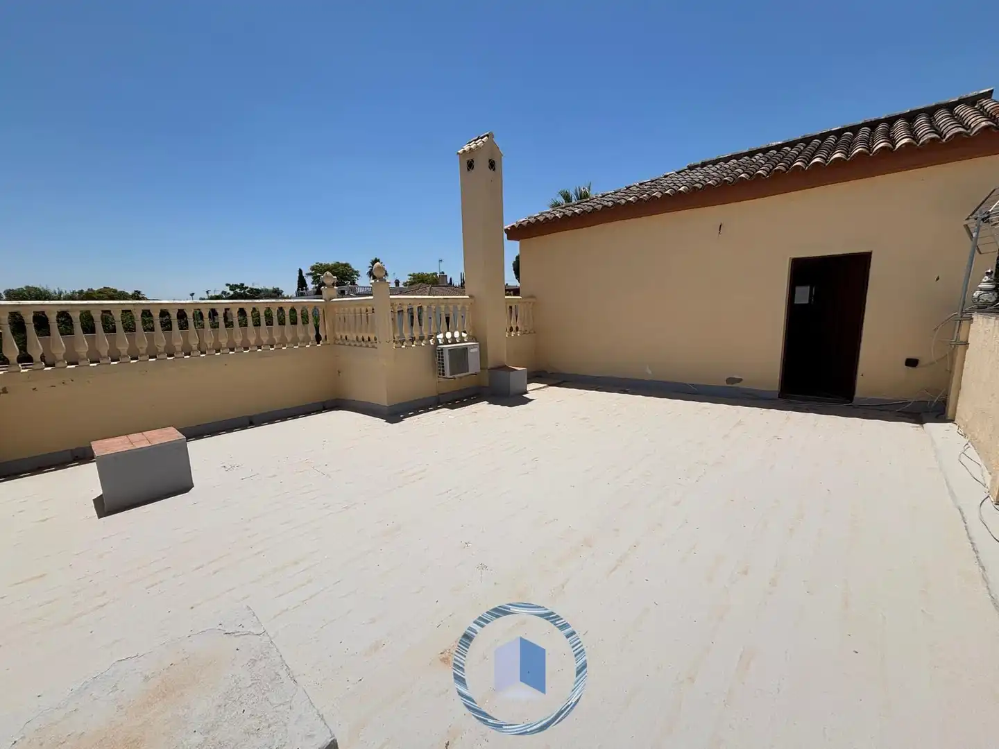 Terrassa de Casa o xalet en venda en Alcalá de Guadaira amb Piscina