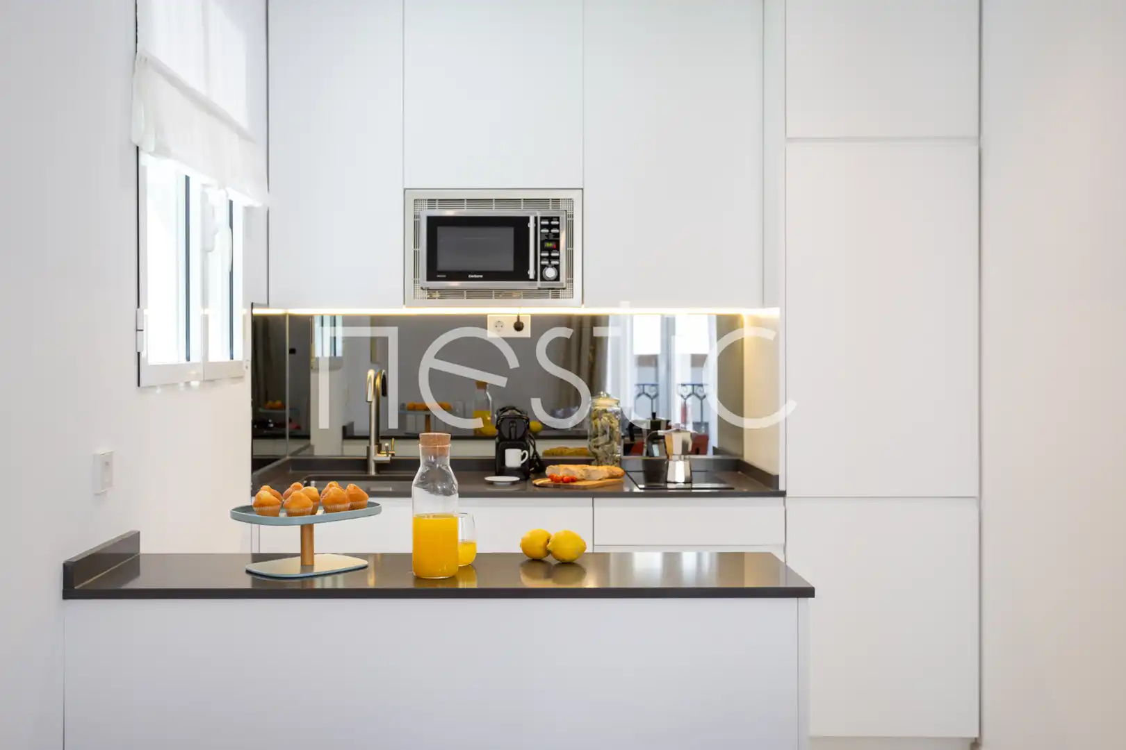 Cocina de Apartamento de alquiler en Madrid con Aire acondicionado, Calefacción y Amueblado