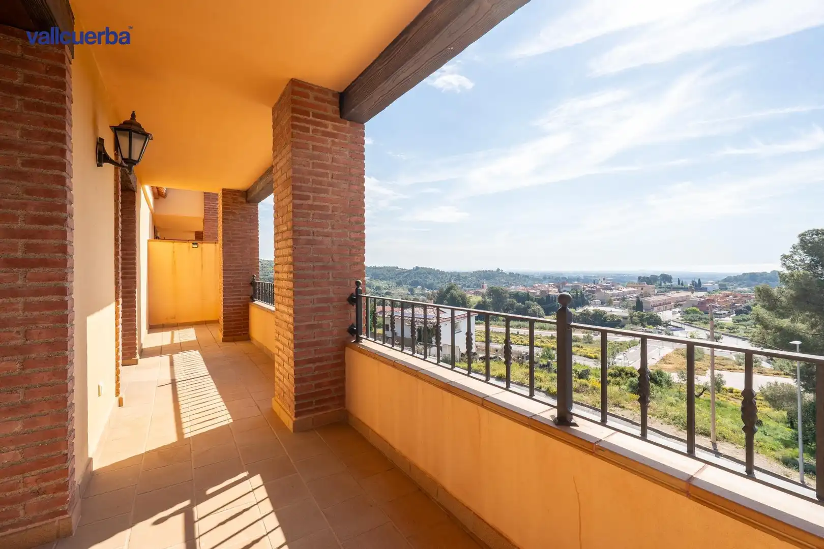 Terraza de Casa adosada en venta en Riudecanyes con Aire acondicionado, Calefacción y Jardín privado