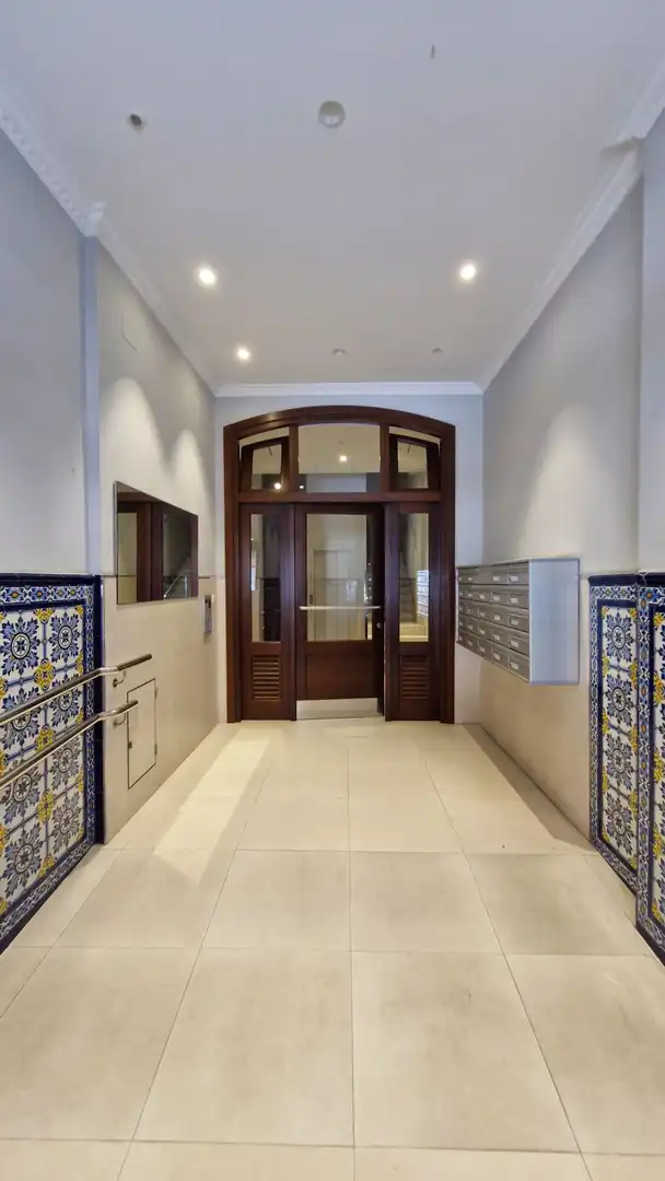 Flat for rent in SECUNDINO ESNAOLA, Gros