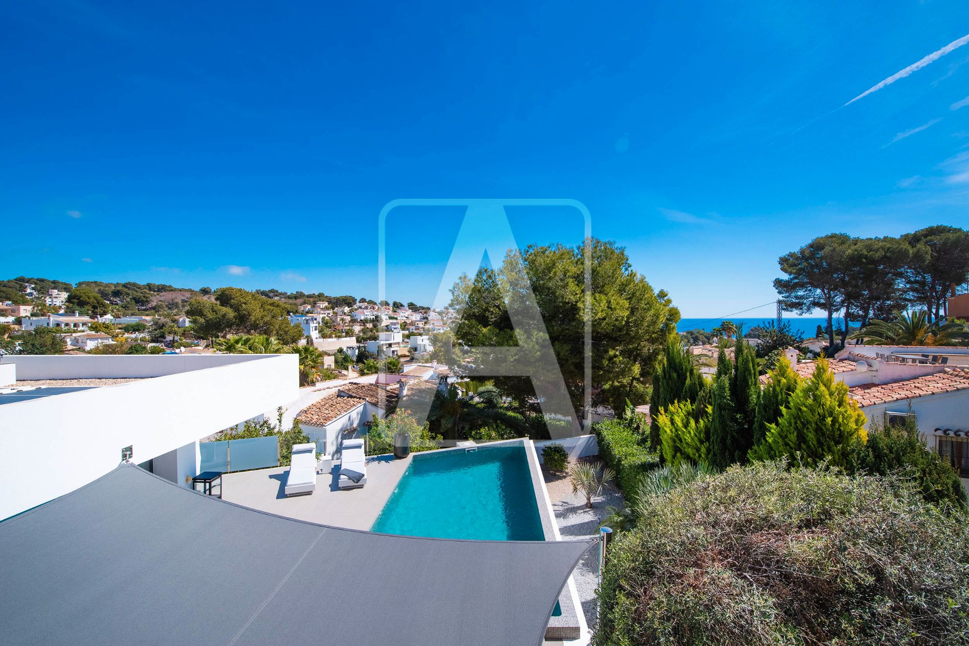 Vista exterior de Casa o xalet en venda en Benissa amb Aire condicionat, Calefacció i Jardí privat