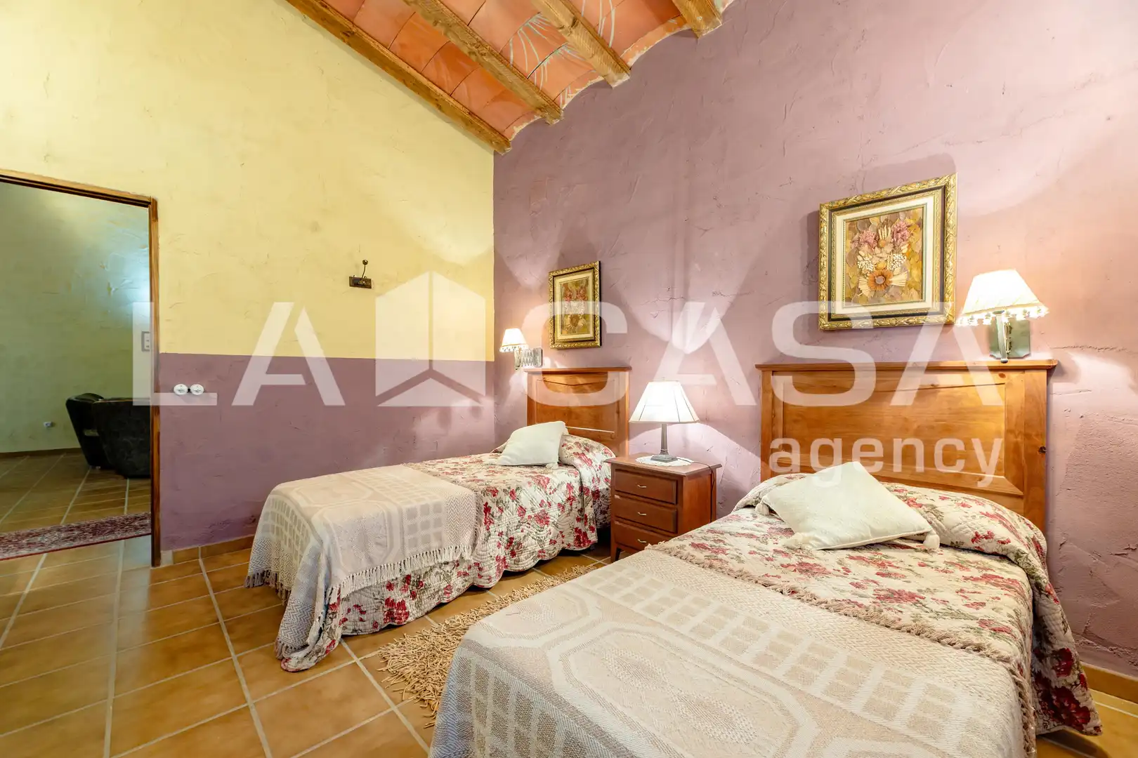 Bedroom of Houses for sale in Requena