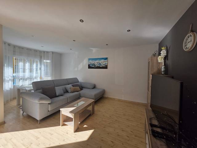 Casa adosada en Alquiler en Beneixida