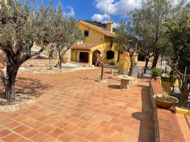 Exterior view of House or chalet for sale in Tàrbena  with Air Conditioner, Private garden and Terrace