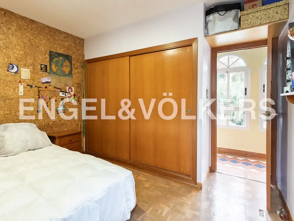 Dormitori de Casa o xalet en venda en Castellón de la Plana / Castelló de la Plana amb Aire condicionat, Calefacció i Jardí privat