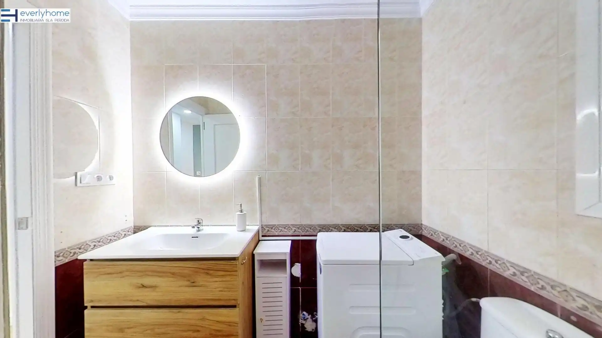 Badezimmer von Wohnung zur untervermieten in Valencia mit Terrasse, Möbliert und Balkon