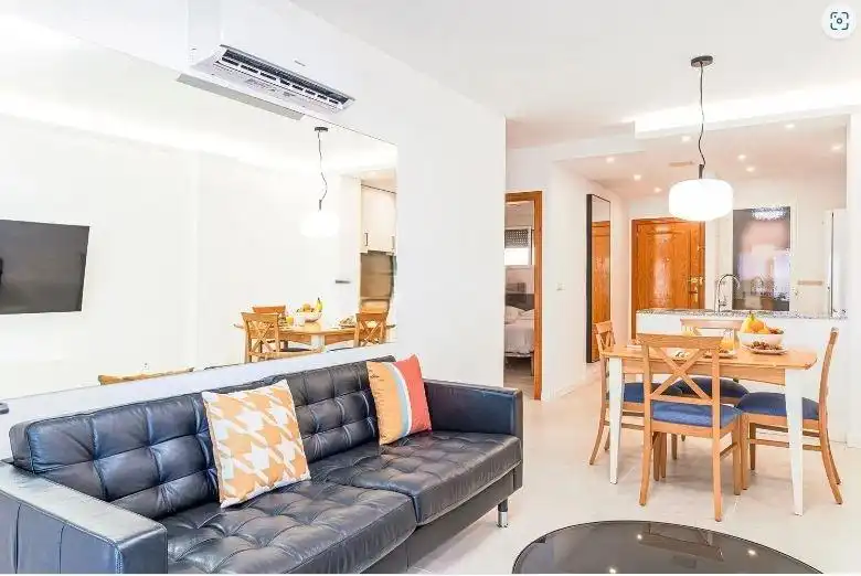 Sala d'estar de Pis en venda en Elche / Elx amb Aire condicionat, Jardí privat i Terrassa