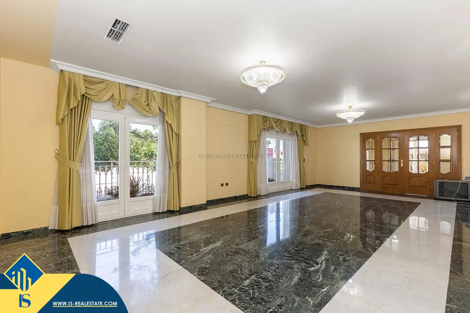 Chalet con jardín en venta en Zona Carrefour - Urbanizaciones, imagen 8