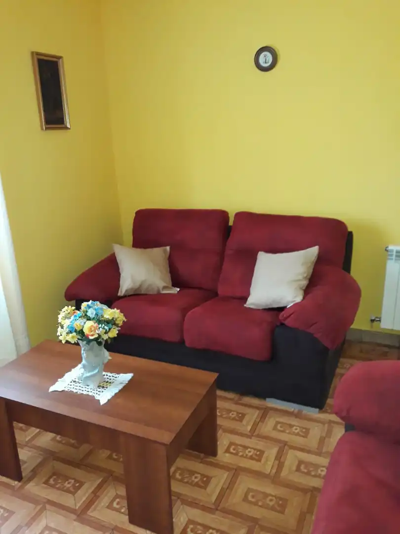 Sala d'estar de Pis en venda en Gijón  amb Calefacció, Parquet i Traster