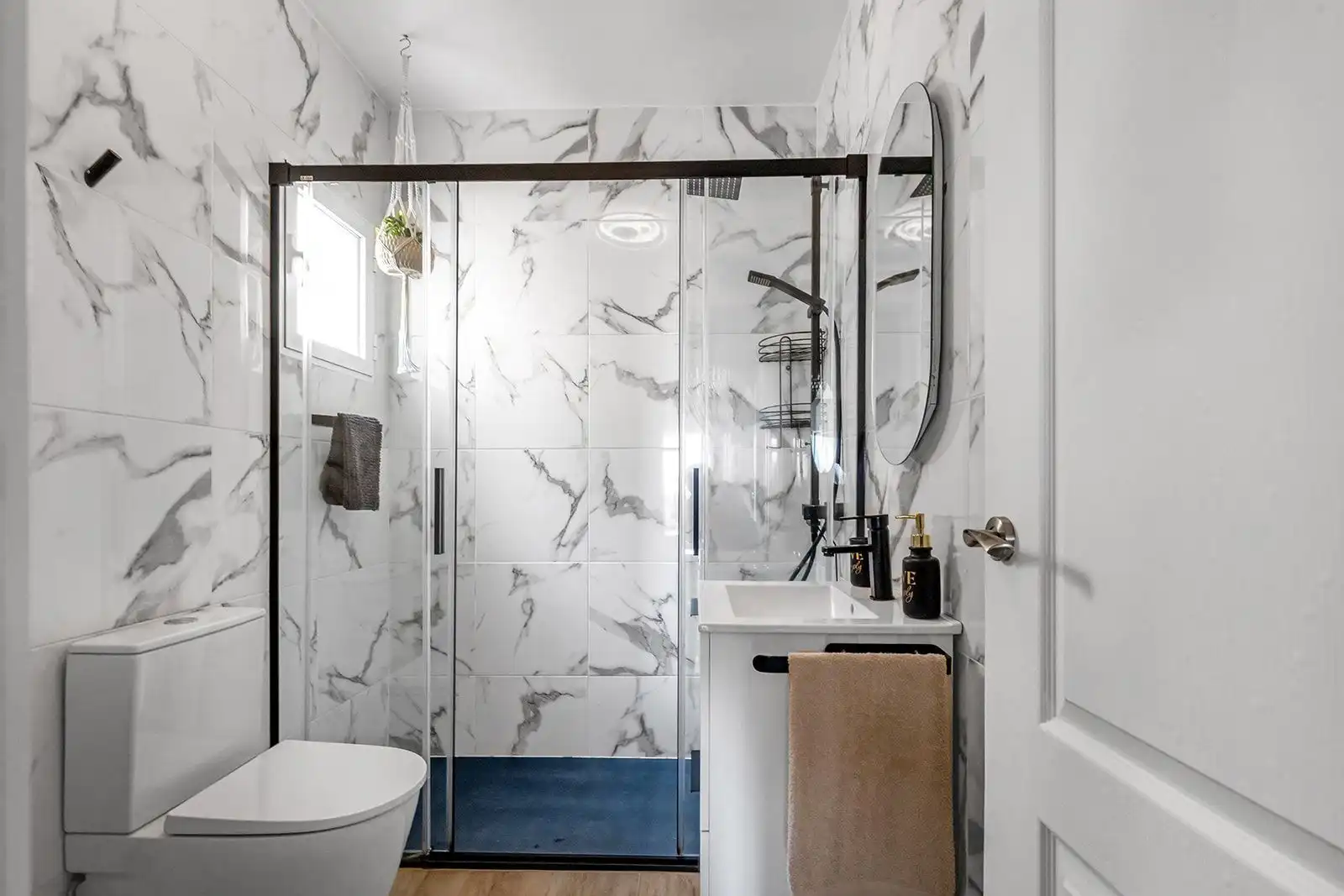 Bathroom of Attic for sale in Orihuela  with Air Conditioner, Terrace and Furnished