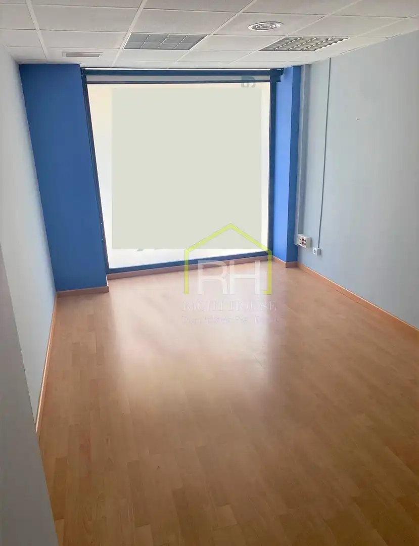Local en venta en Encamp