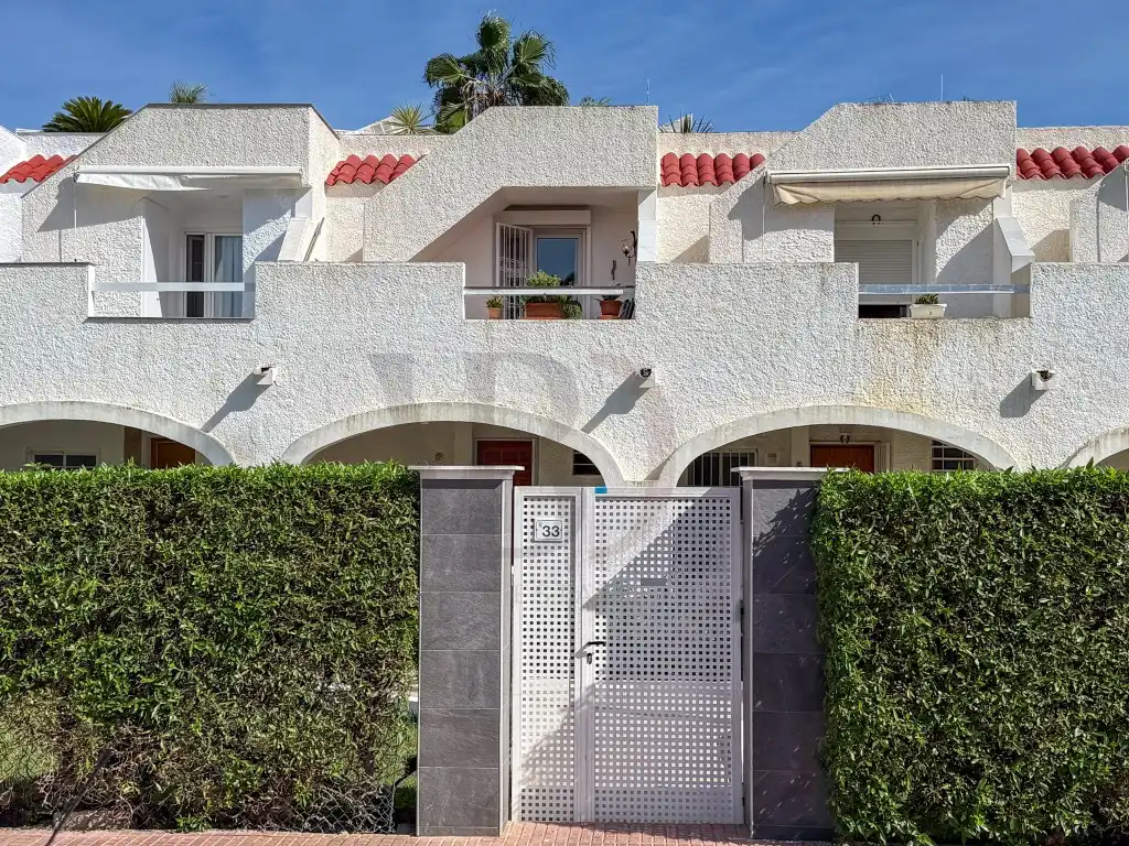 Vista exterior de Apartamento en venta en Santa Eulària des Riu