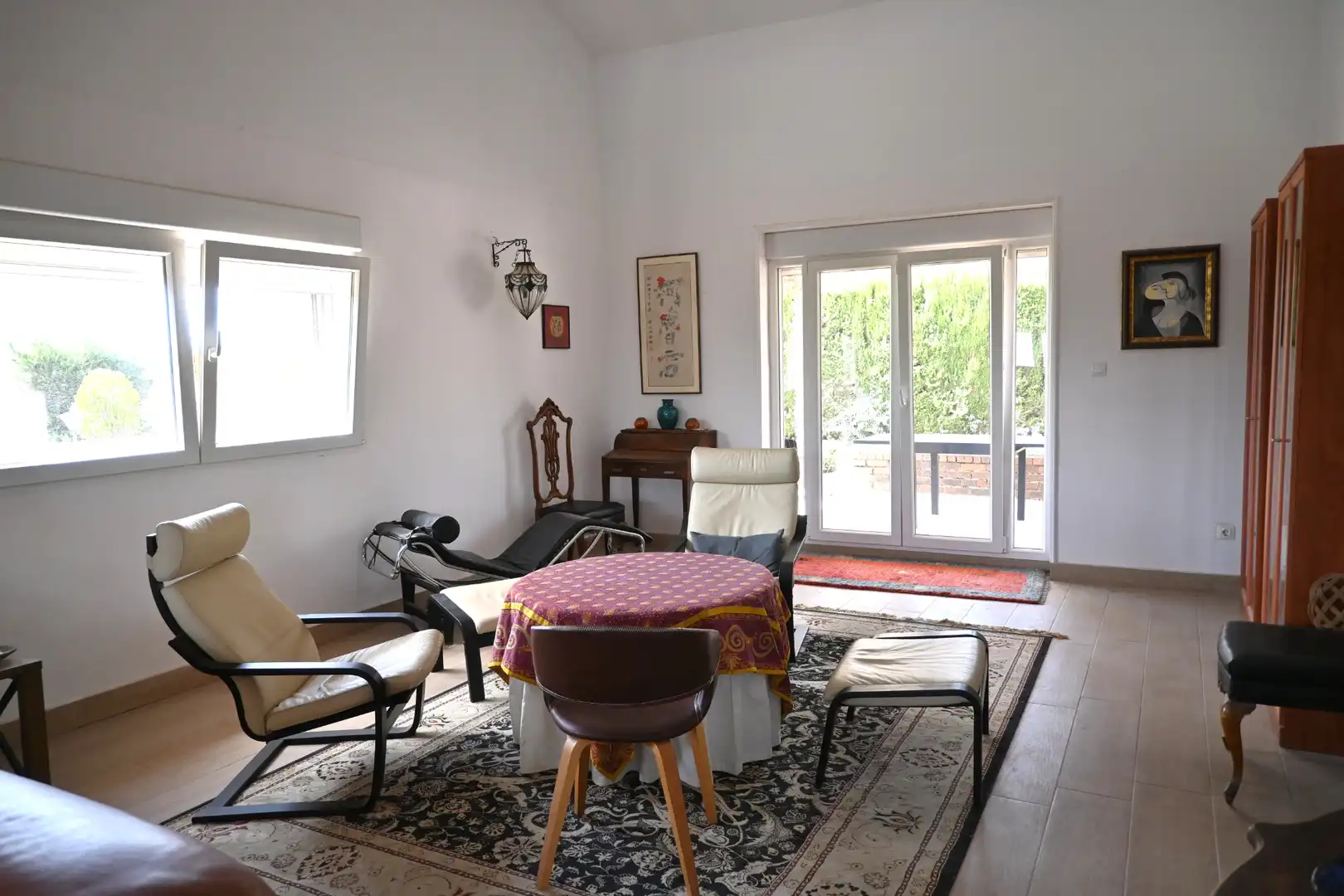 Sala d'estar de Casa o xalet en venda en Las Gabias amb Jardí privat, Terrassa i Traster