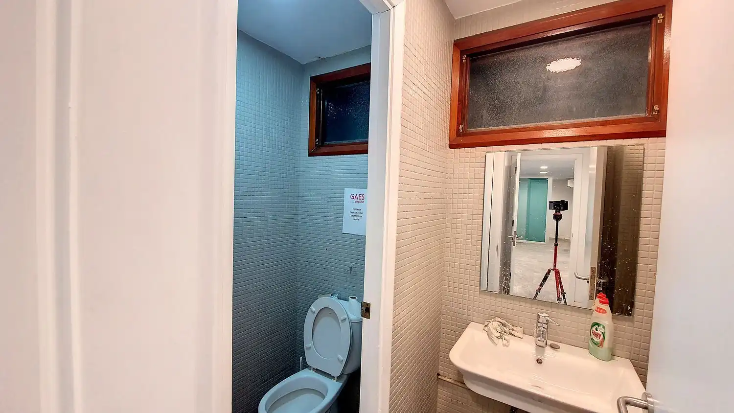 Baño de Local de alquiler en Las Palmas de Gran Canaria con Aire acondicionado