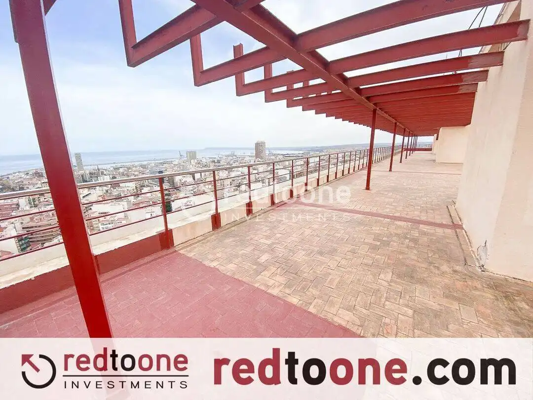 Terraza de Piso en venta en Alicante / Alacant con Calefacción