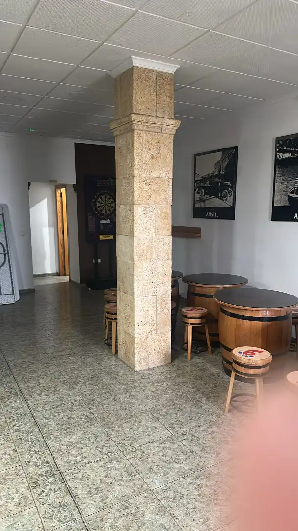 Geschaftsraum zur Miete in Massalavés mit Klimaanlage, Heizung und Terrasse